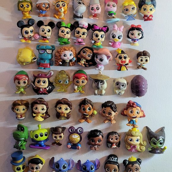 Disney Doorables Multi Peek Pack, Series 6 Jeweled Disney  70 Disney Doorables Multi Series Collection